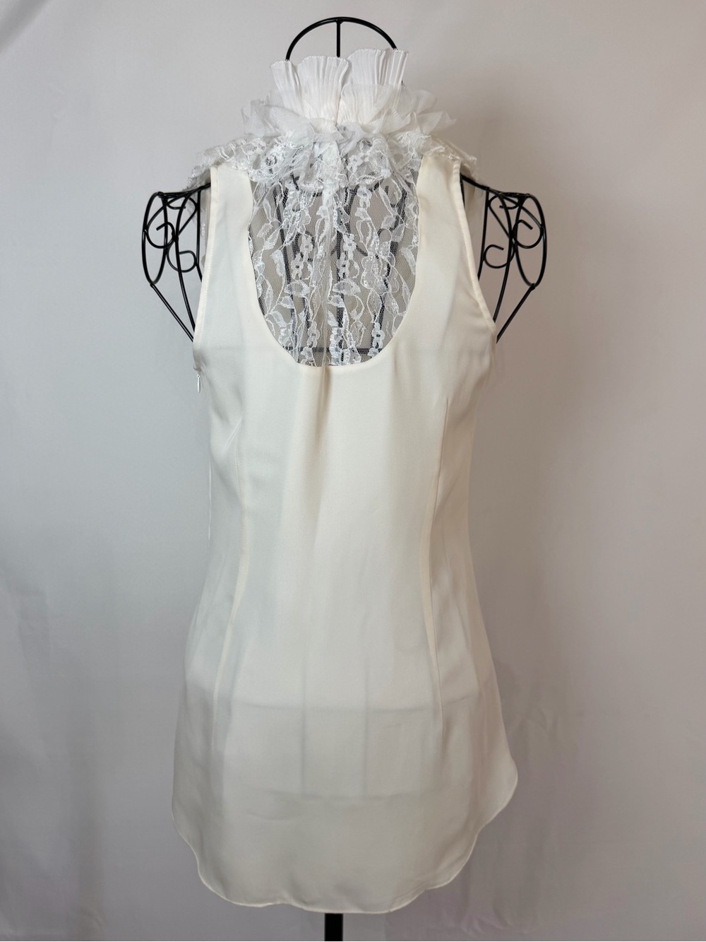 White House Black Market Sleeveless Cream Ruffle-Trim V-Neck Camisole - Picture 3 of 8